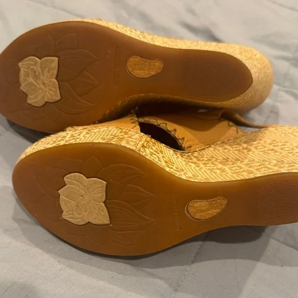 Born Light Brown Wedge Sandals - Picture 5 of 6